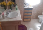 Отдельно стоящий дом с участком на продажу в городе Monóvar Фото