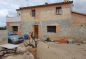 Xalet independent amb terreny en venda a la España, Tivissa, ref.: TR137944 foto