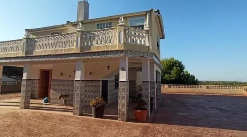 Valencia - Picasent - 1100m2