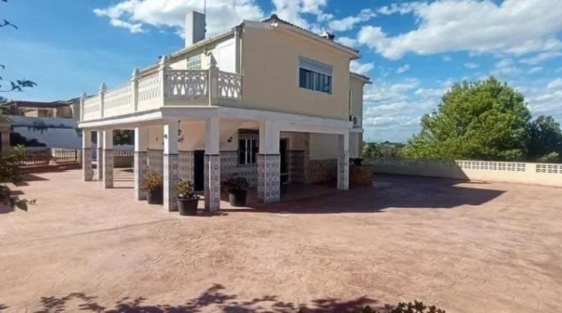 Valencia - Picasent - 1100m2