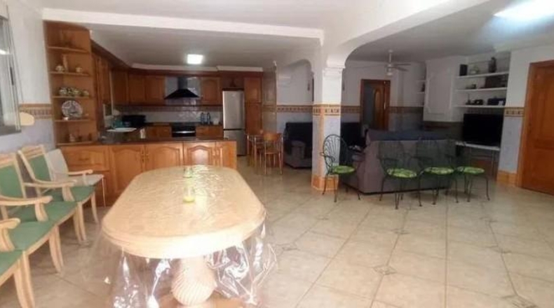 Valencia - Picasent - 1100m2