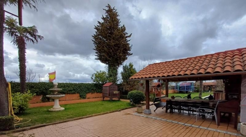 Leon - Valverde de la Virgen - 1450m2
