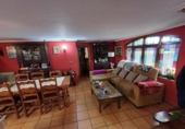 Chalet independiente con terreno en venta en la España, Valverde de la Virgen, ref: TR281864 foto