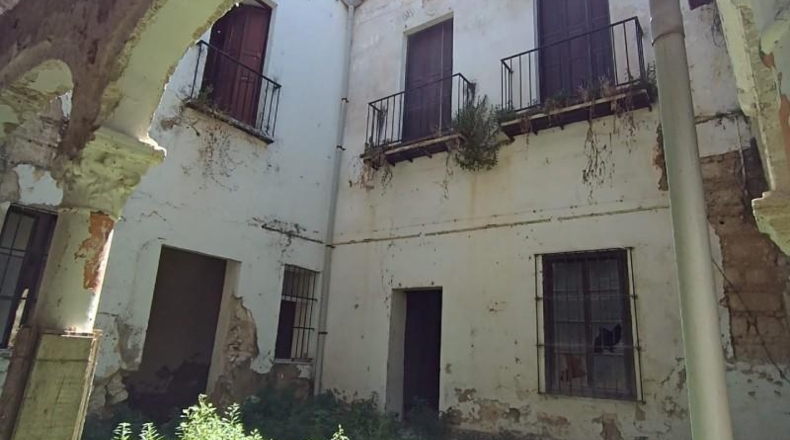 Кадис - Jerez de la Frontera - 733m2