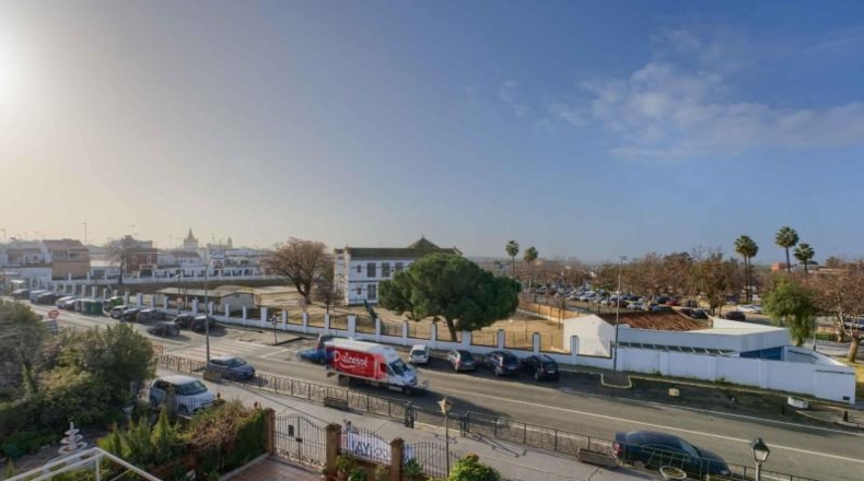 Севилья - Sanlúcar la Mayor - 965m2