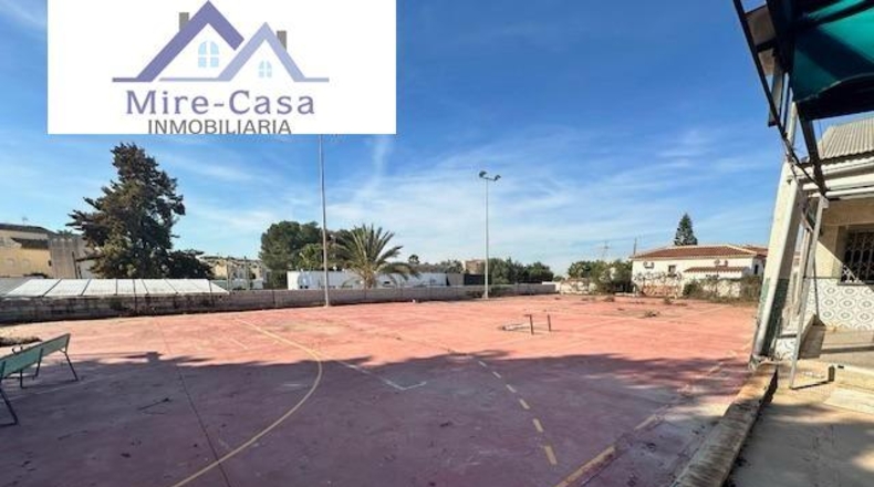 Alicante - Сан-Фульхенсио - 2000m2
