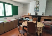Отдельно стоящий дом с участком на продажу в городе Bescanó Фото