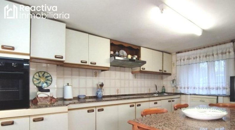 La Corunya - Santiago de Compostela - 405m2