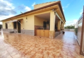 Chalet independiente con terreno en venta en la España, Aspe, ref: TR379380 foto