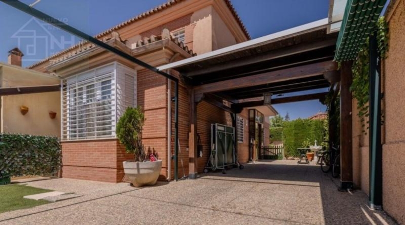 Granada - Albolote - 300m2