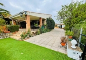 Chalet independiente con terreno en venta en la España, Casar de Cáceres, ref: TR353836 foto