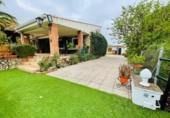 Chalet independiente con terreno en venta en la España, Casar de Cáceres, ref: TR353836 foto