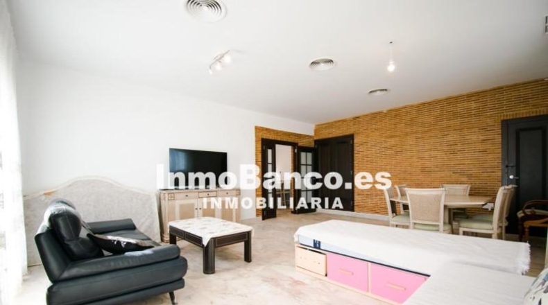 Valencia - Chiva - 670m2