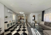 Casa de pueblo en venta en la España, Orihuela, ref: TR375321 foto