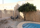 Chalet independiente con terreno en venta en la España, Orihuela, ref: TR241313 foto