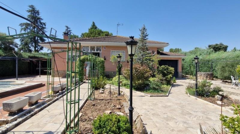 Comunidad de Madrid - Nuevo Baztán - 922m2
