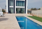 Chalet independiente con terreno en venta en la España, Crevillente, ref: TR340146 foto
