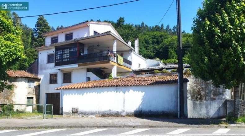 La Corunya - Santiago de Compostela - 715m2