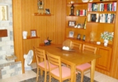 Отдельно стоящий дом с участком на продажу в городе Gandia Фото
