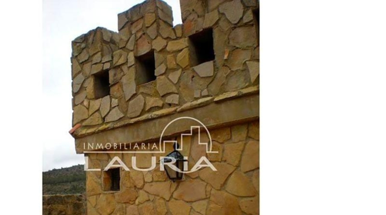 Valencia - Alpuente - 400m2