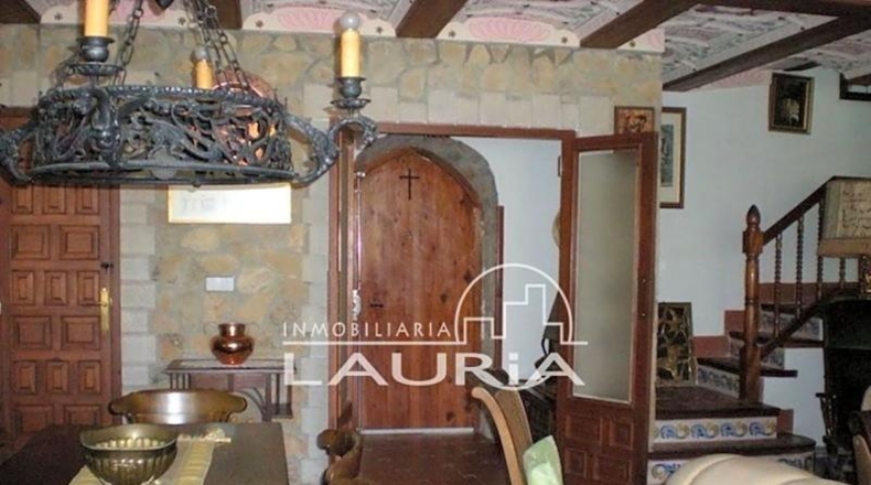 Valencia - Alpuente - 400m2