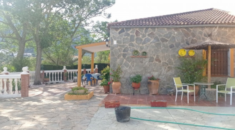 Cádiz - Ubrique - 8000m2