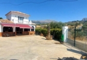 Xalet independent amb terreny en venda a la España, Riogordo, ref.: TR351956 foto