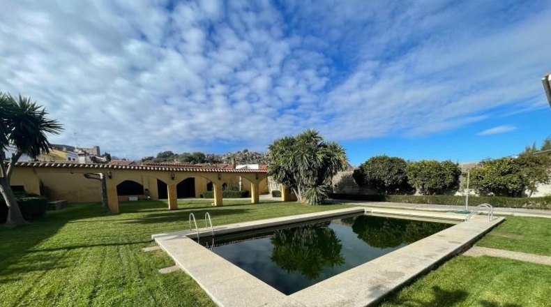 Cáceres - Torrecillas de la Tiesa - 1350m2