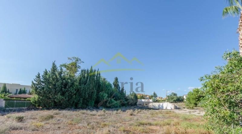 València - Puebla de Vallbona - 2088m2