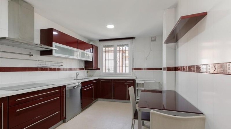 Alava - Murguía - 240m2