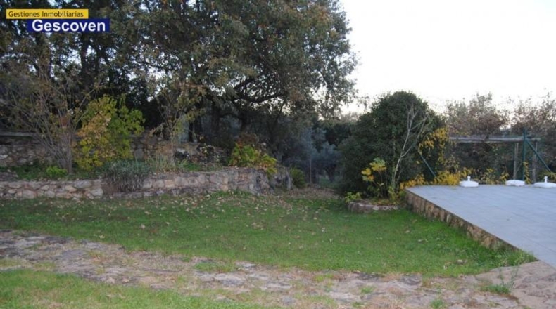 Cáceres - Valencia de Alcántara - 2500m2