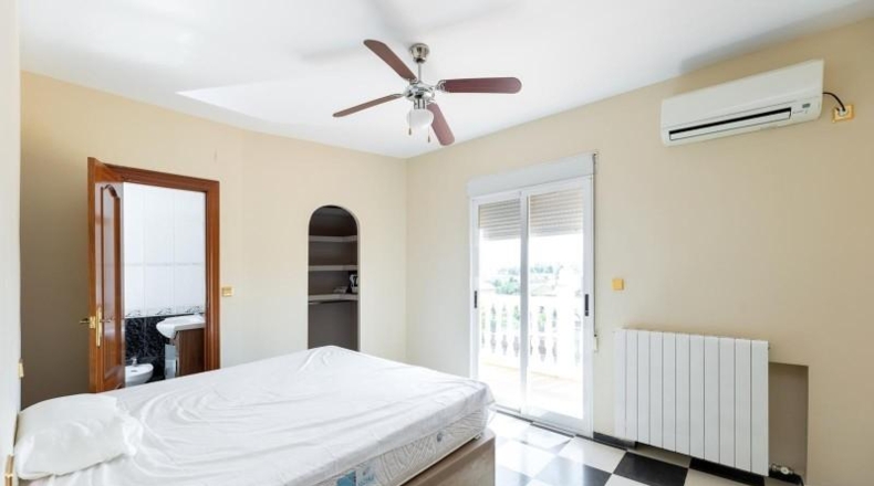 Гранада - Ogíjares - 701m2