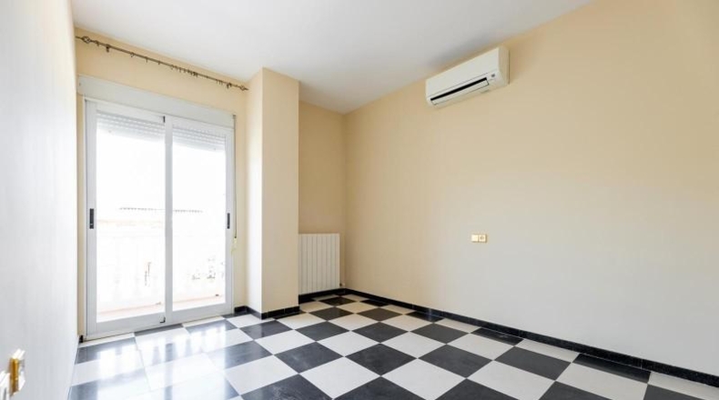 Гранада - Ogíjares - 701m2