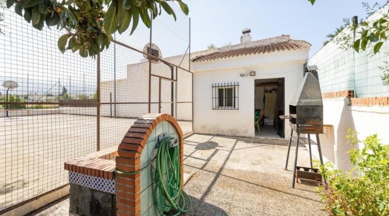 Гранада - Ogíjares - 701m2