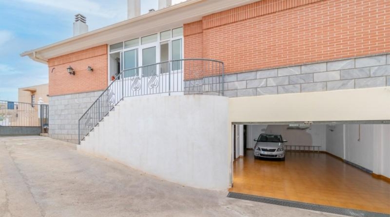 Burgos - Escóbados de Abajo - 567m2