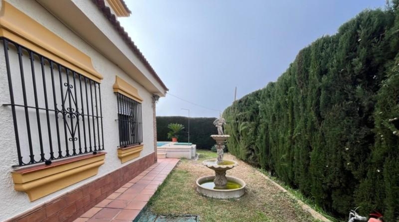 Seville - Palomares del Río - 548m2