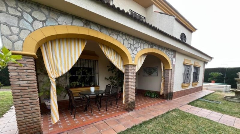 Seville - Palomares del Río - 548m2