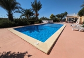 Chalet independiente con terreno en venta en la España, Crevillente, ref: TR151045 foto