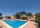 Chalet independiente con terreno en venta en la España, Crevillente, ref: TR162487 foto