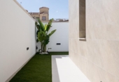 Chalet independiente con terreno en venta en la España, Orihuela, ref: TR144900 foto