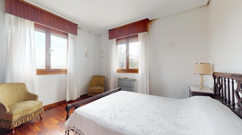 Burgos - Siones de Mena - 8000m2