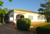 Xalet independent amb terreny en venda a la España, Sanlúcar la Mayor, ref.: TR175705 foto