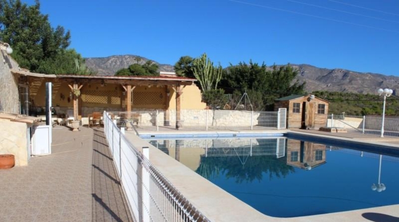 Alicante - Albatera - 220m2