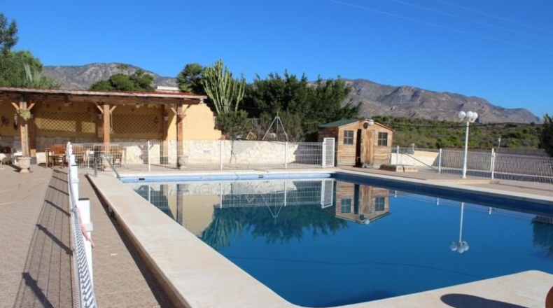 Alicante - Albatera - 220m2