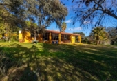 Chalet independiente con terreno en venta en la España, Badajoz, ref: TR325810 foto