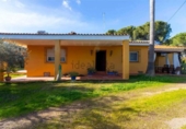Chalet independiente con terreno en venta en la España, Badajoz, ref: TR325810 foto