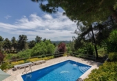 Chalet independiente con terreno en venta en la España, Corbera de Llobregat, ref: TR240194 foto