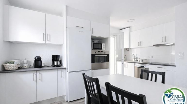 Жирона - Empuriabrava - 195m2