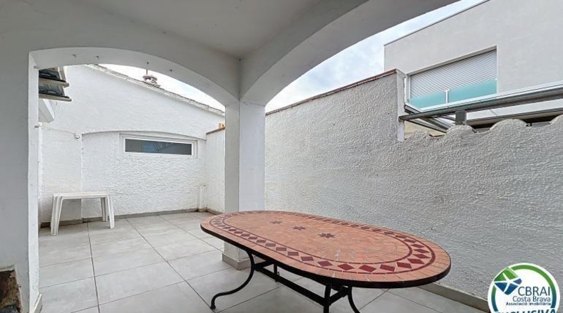 Жирона - Empuriabrava - 195m2