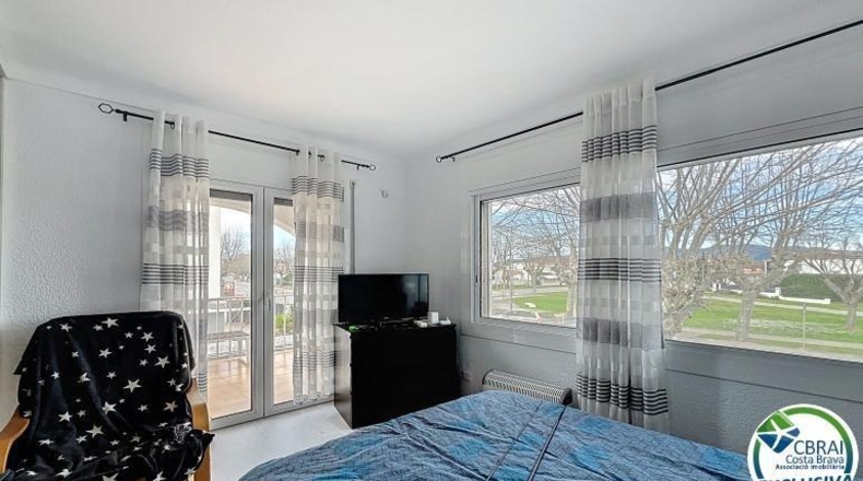 Жирона - Empuriabrava - 195m2